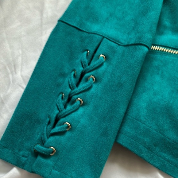 Chico’s:Tapestry Teal Faux Suede Jacket- Lace up sleeve- gold tone-8/10 (size 1) - Picture 7 of 14